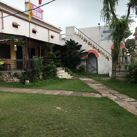 Nāhan Hotel Heritage Sanyam מראה חיצוני תמונה